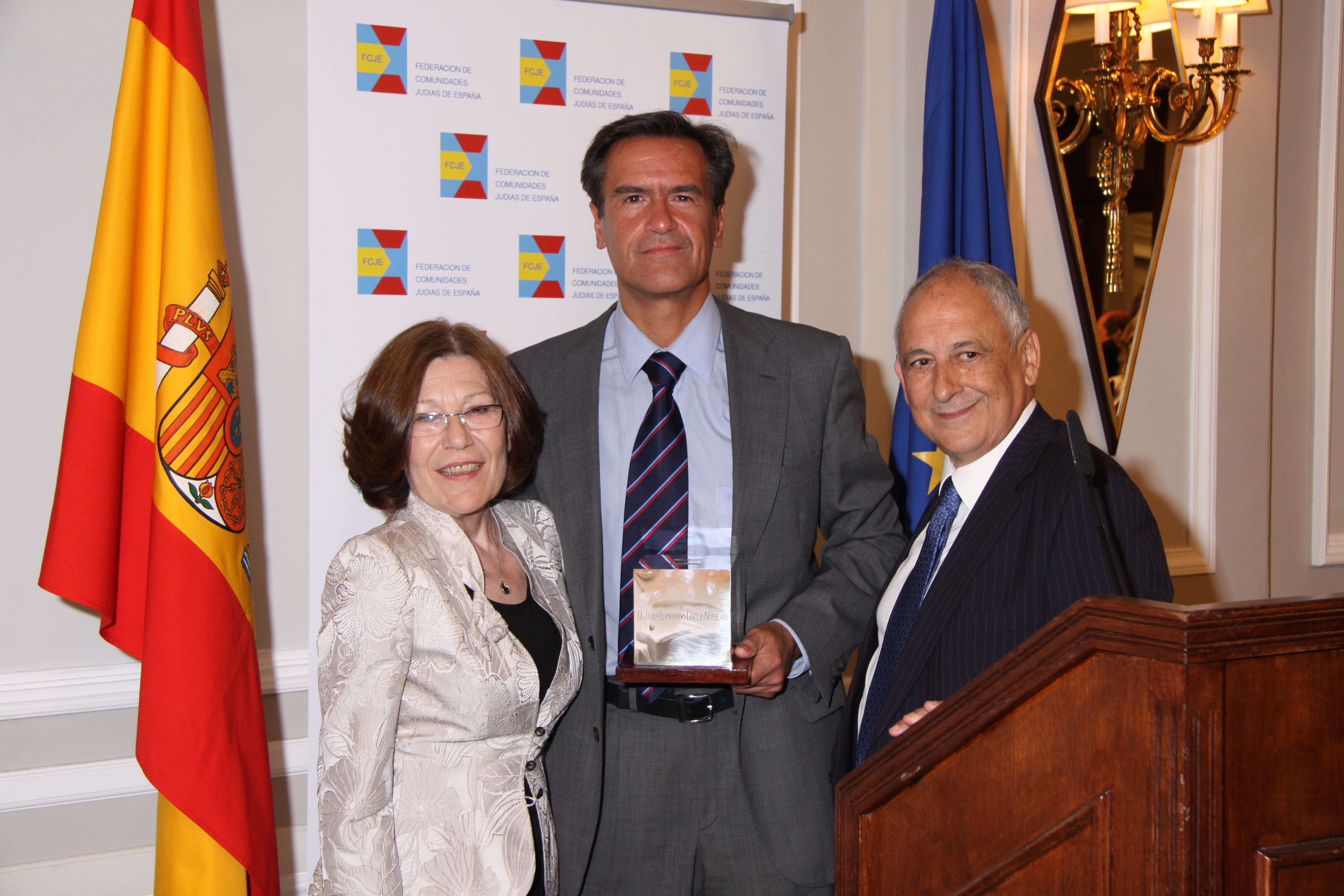Concedido a D. Juan Fernando López Aguilar, Ministro de Justicia, por su apoyo a la Comunidad Judía y a otras minorías, al promover la creación de la Fundación Pluralismo y Convivencia en el año 2005.